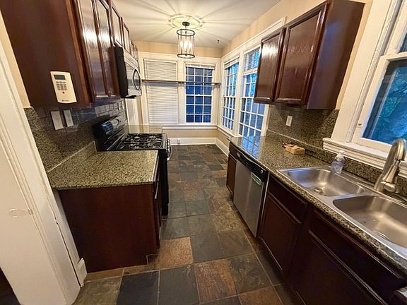 3rd image of 1427 Madison Ave