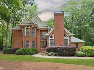 285 Emerald Lake Dr, Fayetteville, GA 30215