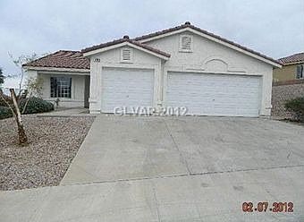 1st image of 118 Mauve St