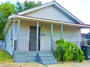 2911 Monroe St., New Orleans, LA 70118
