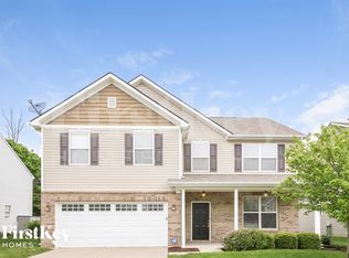 6106 Green Willow Rd, Whitestown, IN 46075