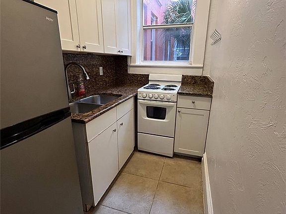 2nd image of 1727 Ringling Blvd