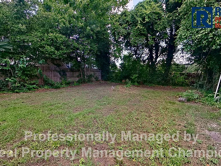 1005 Chestnut St — Photo 13