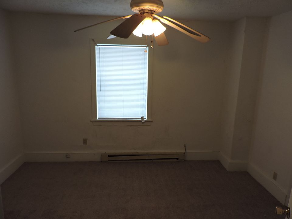 2nd image of 836 22nd St #A