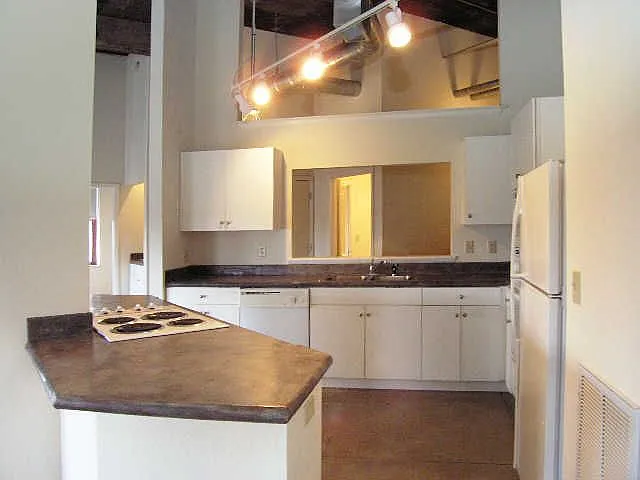 Tribune Lofts — Photo 9