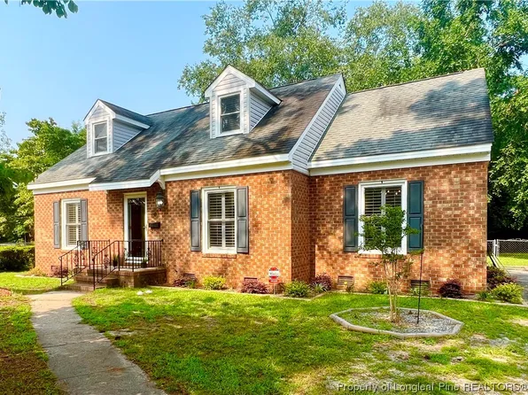 510 Shoreline Dr, Fayetteville, NC 28311