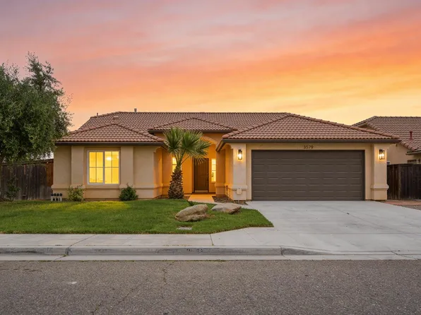 3579 Marina Dr, Madera, CA 93637