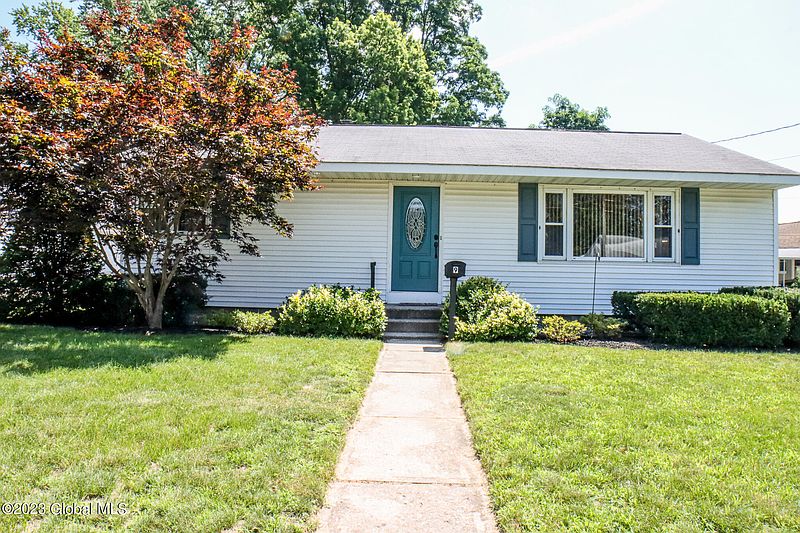 2nd image of 9 Clermont Street