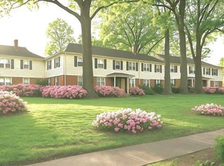 3001 Walnut Grove Rd #4, Memphis, TN 38111