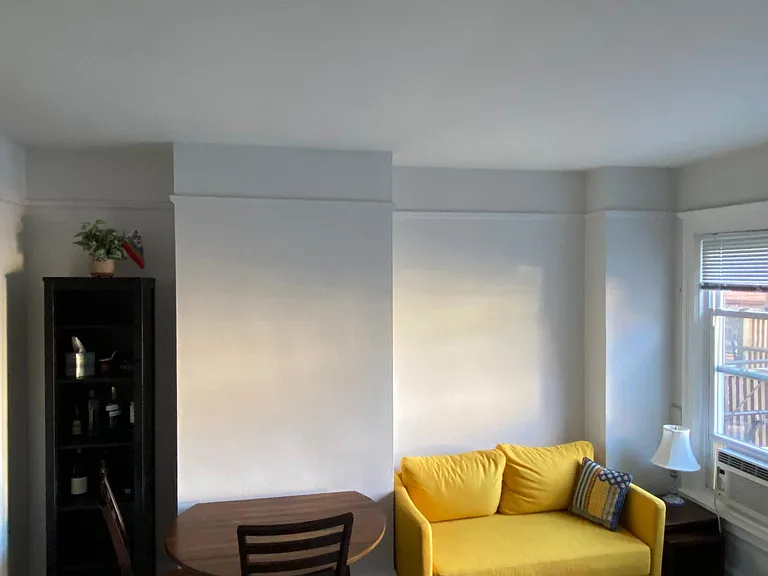 1847 Calvert St NW #5 — Photo 8