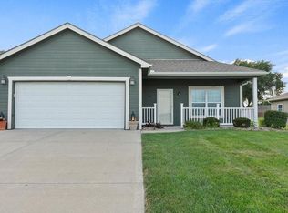 1001 Howenstein St, Cameron, MO 64429