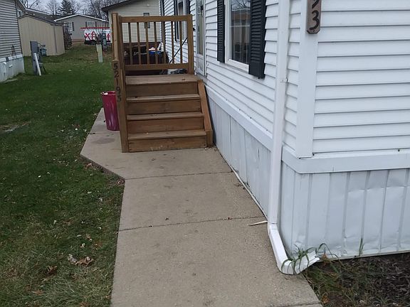 2nd image of 52179 Harrisburg Ln