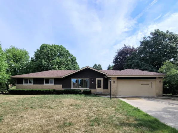 13535 Squirrel DRIVE, Brookfield, WI 53005