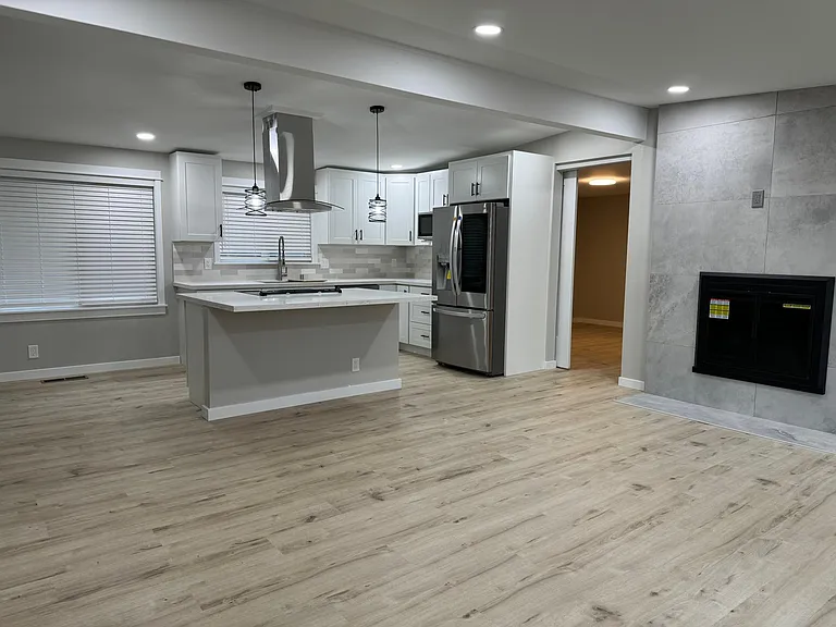 16209 Lake Hills Blvd — Photo 19