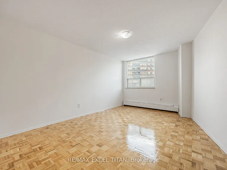 1385 Midland Ave #611 — Photo 9