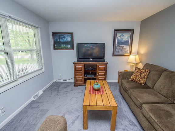 5th image of 2529 Donna Dr