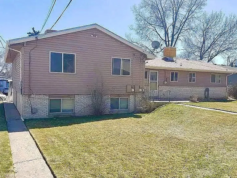 4725 S Acoma St — Photo 15