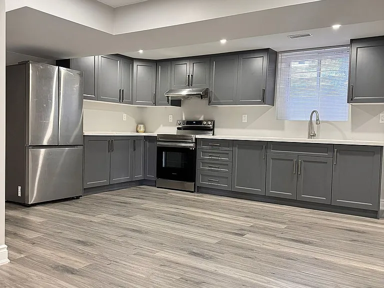 4 Gollop Cres — Photo 4