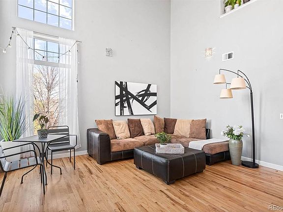 4th image of 790 N Clarkson St APT 201