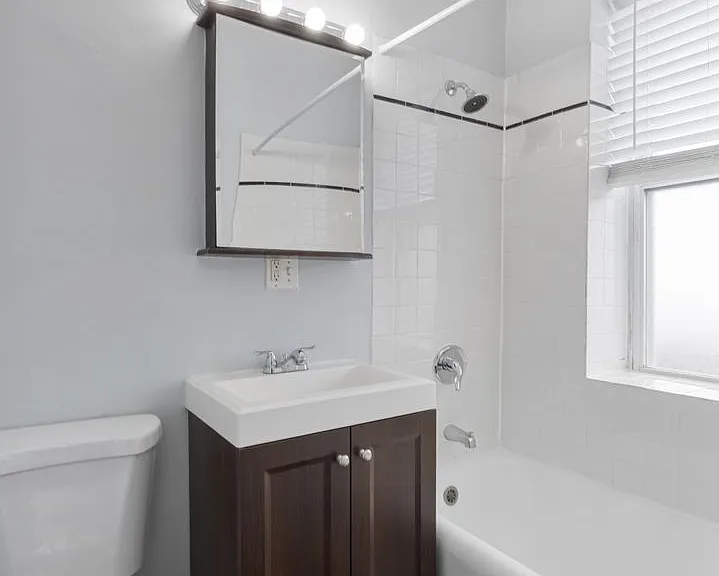 The Kenmore on Edgewater — Photo 60