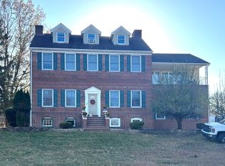 106 Shiery Ct, Gilbertsville, PA 19525