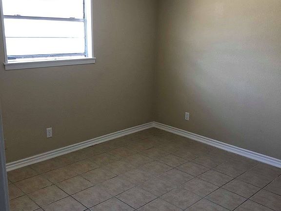 5th image of 512 Wyoming St APT 5
