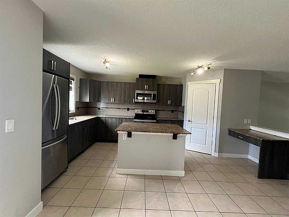 5th image of 222 NW Skyview Ranch Blvd NE