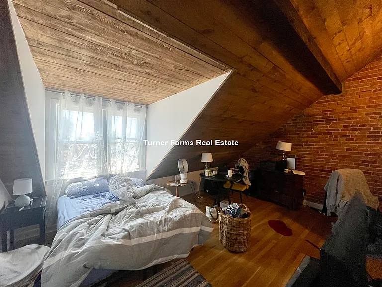 158 Broadway #3 — Photo 12
