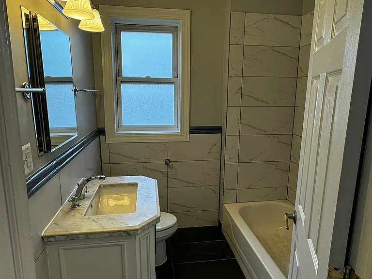 1139 N Spaulding Ave #3A — Photo 3