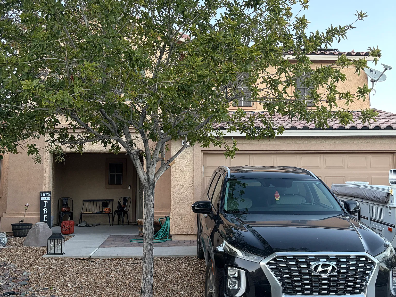 4 bed, 2898 sqft, $900 — Photo 1