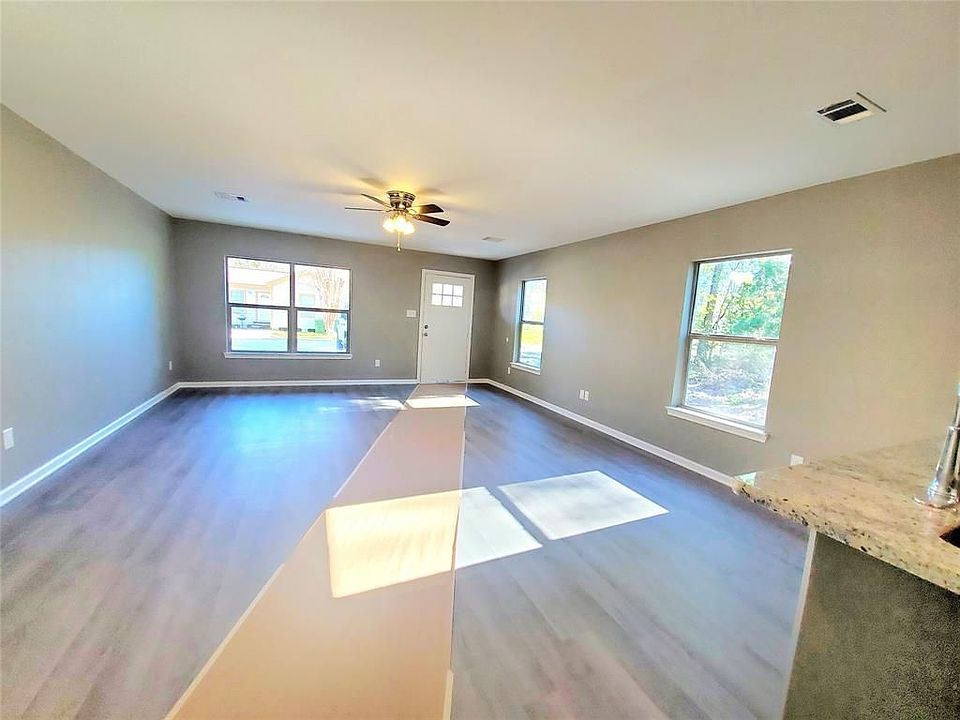 3506 Brooks St Dayton TX Zillow