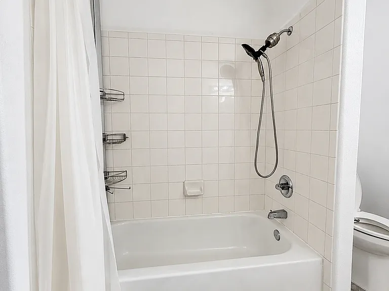 3221 N 37th St #15 — Photo 26