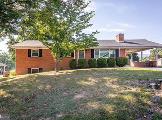 737 Ox Rd, Woodstock, VA 22664