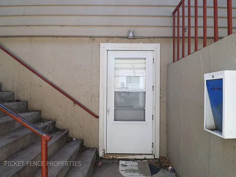 533 14th Ave #4 — Photo 1