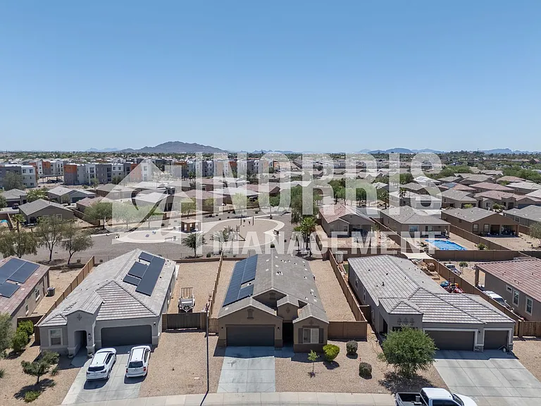 1153 E Gabrilla Dr — Photo 41