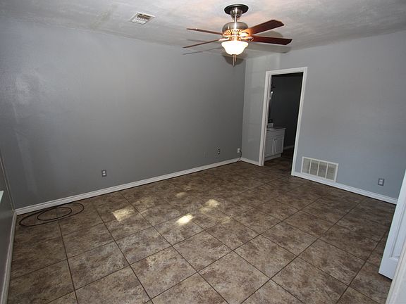 5th image of 6716 Lakeside Dr