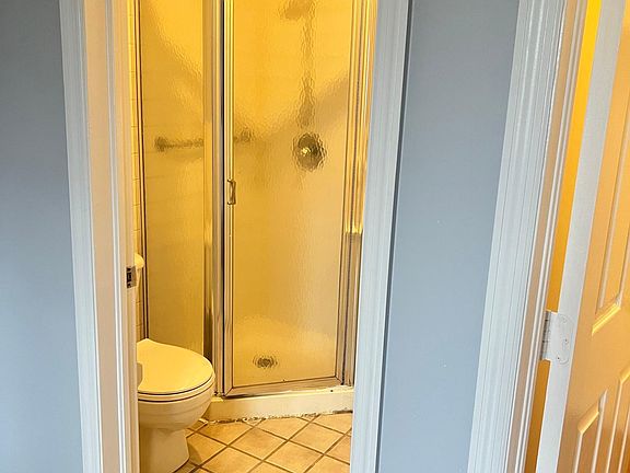 5th image of 117 Pelhamdale Ave