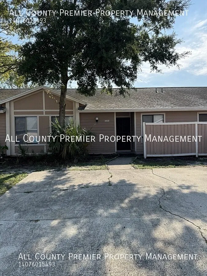 Coming Soon! 2 Bedroom 2 Bath Apartment! Available Now! Apply Today! — Photo 1