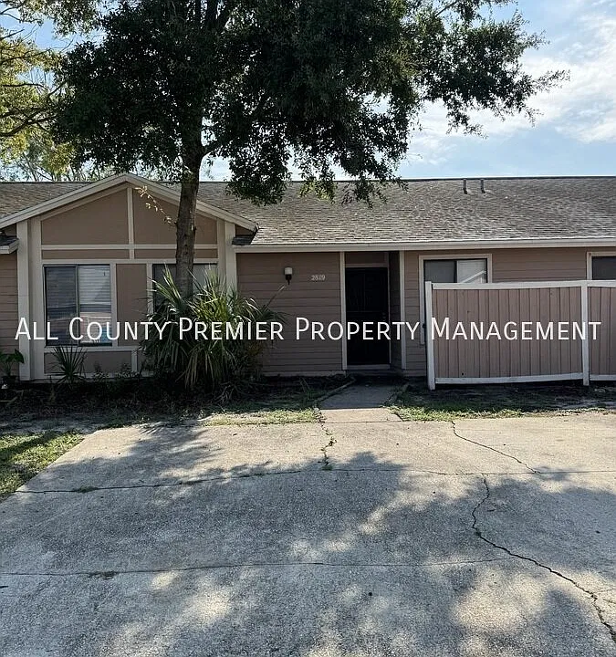 2819 Shining Willow Ter