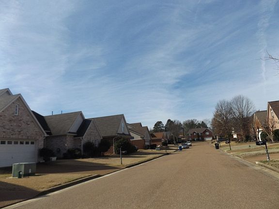 4th image of 9263 Speerberry Cir