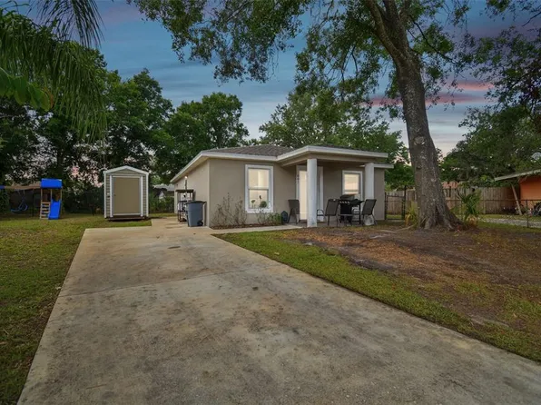607 Charter Ct, Plant City, FL 33563