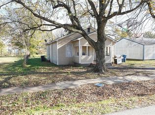 604 N 3rd St, Hayti, MO 63851