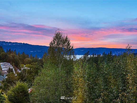 3rd image of 23016 SE 45th Pl