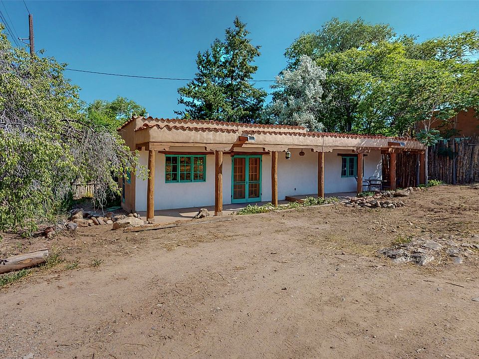1st image of 1031 Camino San Acacio
