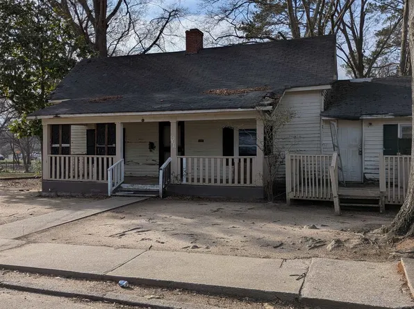 1015 N Granard St, Gaffney, SC 29341