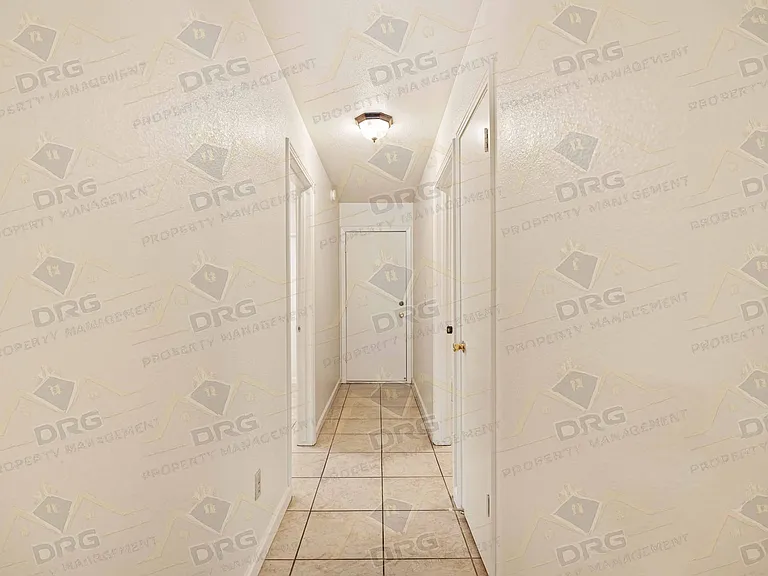 3524 Hallsboro Ct — Photo 19