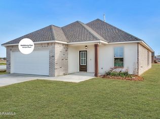 107 Pine Harvest Ln, Scott, LA 70583