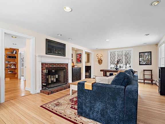 4th image of 95 Concord Rd