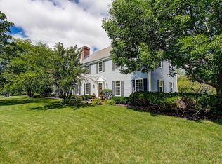 875 Calico Ct, Waukesha, WI 53186