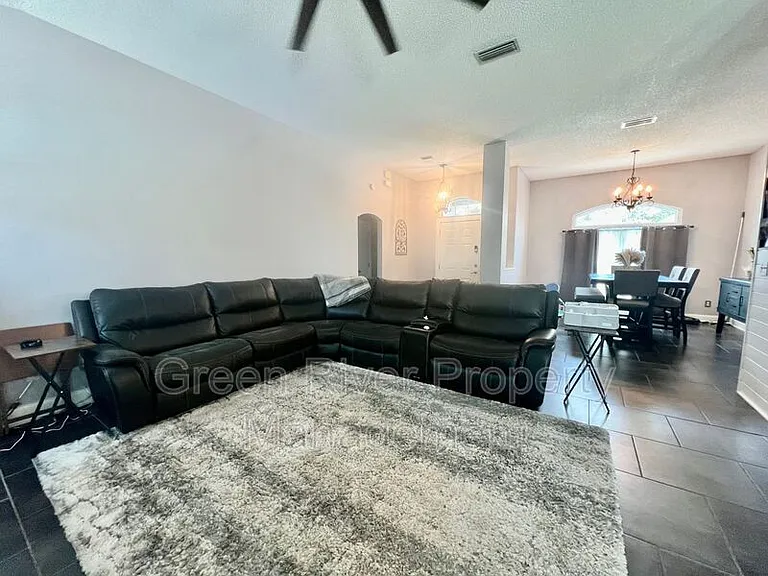 3352 Shelley Dr — Photo 9